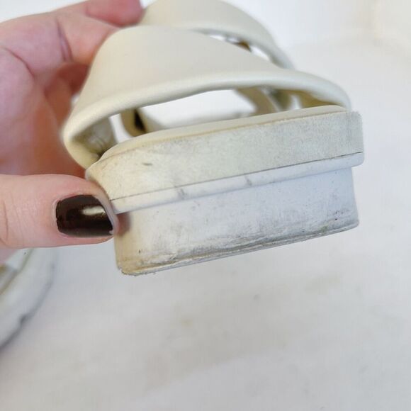 Vince Bowie Lug Sole Sandal in Moonlight White Leather Puffy Women's Size 9 - Picture 4 of 8